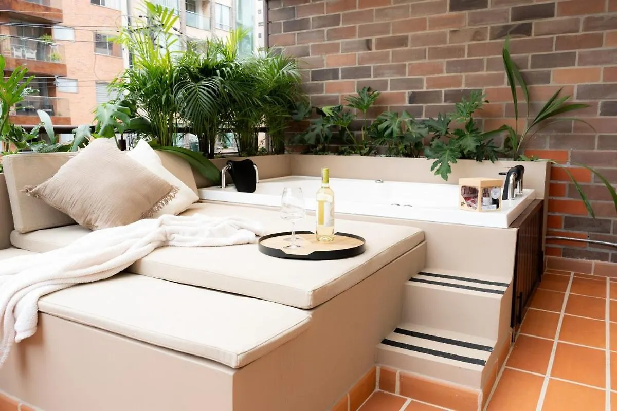 New Apt W Private Jacuzzi & Ac Medellin 0*,  Colombia