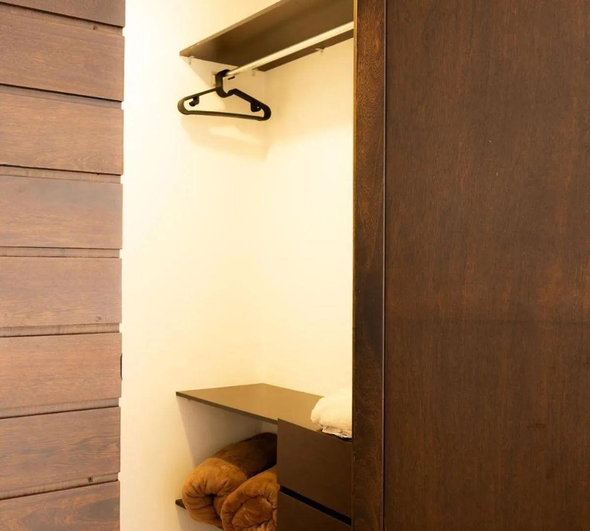 New Apt W Private Jacuzzi & Ac Medellín
